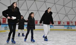 Keçiören Belediyesi'nden ücretsiz buz pateni hizmeti