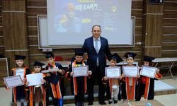 Kış Kampı'nda miniklerin mezuniyet sevinci