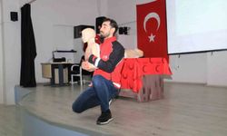 Kızılay'dan çocuklara ilk yardım eğitimi