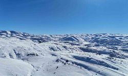 Konya'nın çatısında kar yağışı yüzleri güldürdü