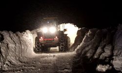 Köyde rahatsızlanan kadın için ekipler seferber oldu