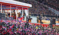 Kuzey Kore yeni yıla görkemli bir kutlama etkinliği ile girdi