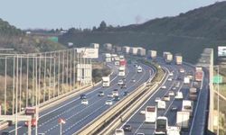 Kuzey Marmara Otoyolu'nda tırların lodosla imtihanı