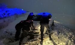 Mahsur kalan vatandaşları jandarma kurtardı