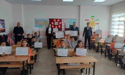 Malazgirt'te 10 bin 200 öğrenci karne sevinci yaşadı