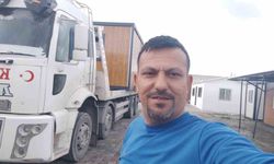 Manisa'da otomobil elektrik direğine çarptı: 1 ölü, 2 yaralı