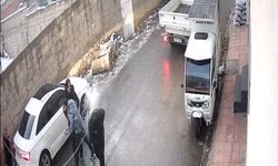 Mardin'de kopan elektrik teli gençlerin üzerine düştü