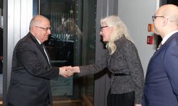 Milli Savunma Bakanı Güler, Türkiye'nin Berlin Büyükelçiliği'ni ziyaret etti