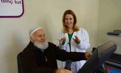 Moral Evi'nin renkli kişiliği çevresine neşe saçıyor