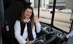 Öğretmenliği bıraktı, otobüs direksiyonuna geçti