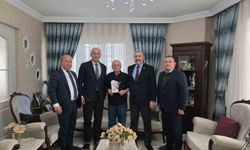 Ömrünü öğrencilerine adayan Varol öğretmen unutulmadı