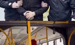 Otobüste tartıştığı genci darbeden şüpheli yakalandı