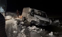 Patnos'ta kar ve tipi hayatı olumsuz etkiliyor