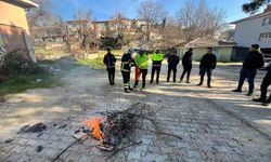 Pınarhisar'da emniyet personeline uygulamalı yangına müdahale eğitimi