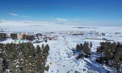 Sarıkamış Kayak Merkezi doldu taştı