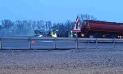 Seyir halindeki araç alev topuna döndü