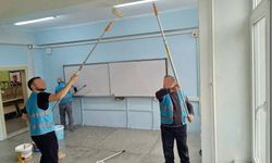 Sinop'ta yükümlülerden okullara bakım ve onarım desteği