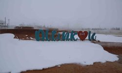 Sivas'ın Altınkale Travertenleri, yağan kar ile eşsiz görüntüler oluşturdu