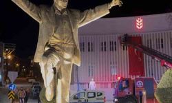 Tavas'ın her noktası bayraklarla donatıldı