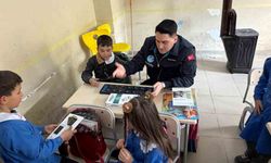 Ülkü Ocakları'ndan Bayındır Kızılkeçili İlkokulu'na eğitim desteği