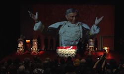 Usta tiyatrocu Haldun Dormen için Harbiye'de tören düzenlendi