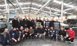 Vali Çiftçi, 42'nci kuruluş yılında Zafer Ofset baskı tesislerini gezdi