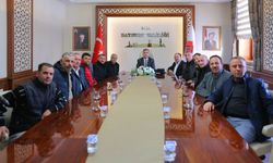 Vali Eldivan muhtarlarla bir araya geldi