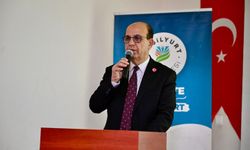 Yeşilyurt Belediyesi'nden öğrencilere TYT-AYT kaynak kitap desteği