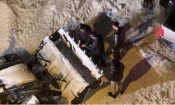 Yüksekova'da kurtarma operasyonu: İnsan gücü yetmeyince belediye yetişti