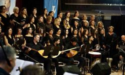 Aliağa'da Türk Halk Müziği rüzgârı esti