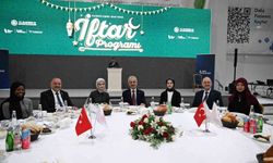 Bakan Uraloğlu: '15 yaşından küçük çocuklar sosyal paylaşım sitelerinde hesap açamayacak'