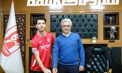 Balıkesirspor, Ozan, Hüseyin Melih ve Mert Hüseyin'e imza attırdı