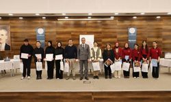 Bayburt'ta liseler arası 'sosyal medya' münazarası