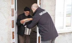 Belediyenin sıcak yemek hizmeti devam ediyor