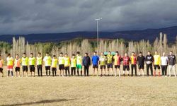 Beyağaçlı vatandaşlar ile polisler dostluk maçı oynandı