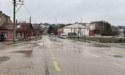 Bolu güne yağışla uyandı