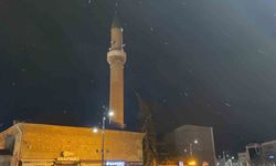 Bolu'da kar yağışı etkili oluyor