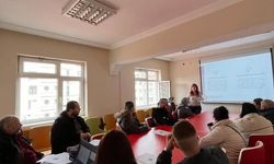 Bozüyük'te evde bakım ve SED yararlanıcılarına 'Tütün Bağımlılığı' eğitimi