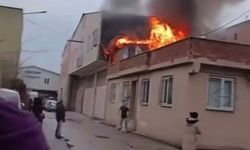 Bursa'da çatı yangını paniği