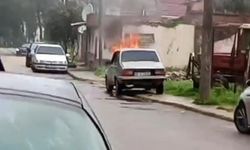 Bursa'da park halindeki otomobil alevlere teslim oldu