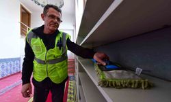 Bursa'daki camilerde Ramazan temizliği