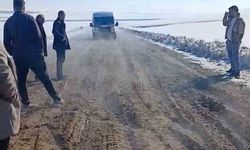 Çamurlu yollarda eğitim çilesi