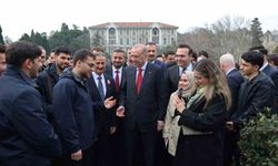 Cumhurbaşkanı Erdoğan, Boğaziçi Üniversiteli öğrencilerle kampüste yürüdü