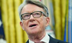 Devlet sırlarını Epstein ile paylaşmakla suçlanan İngiliz siyasetçi Mandelson, Lordlar Kamarası'ndan ayrılacak