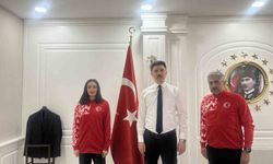 Digor Gençlik ve Spor Müdürü Bahattin İnce ve milli sporcu Tuğba Toptaş'tan, Kaymakam Kahraman'a ziyaret