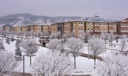 EBYÜ'de eğitime kar engeli