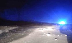 Eğribel Tüneli girişinde çığ düştü: Yol ulaşıma kapandı