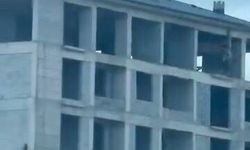 Elazığ'da inşaat işçilerinin tehlikeli çalışması kameraya yansıdı