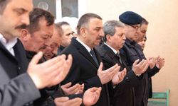 Emekliliğine 4 gün kala hayatını kaybeden polis memuru toprağa verildi