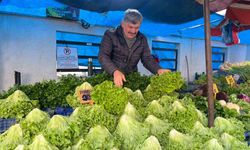 Eskişehir'de dondurucu soğuklar ve sel pazarda etiketleri vurdu